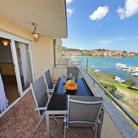 Apartment Junto
